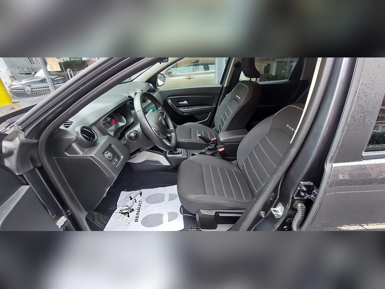 Dacia Duster 1.0 TCE 100CV foto 9